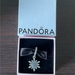 NEW AUTHENTIC PANDORA CHARM CRYSTALLIZE SNOWFLAKE DANGLE BLUE CZ #791761NBLMX